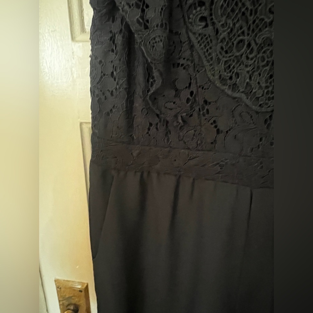 Dress romper with lace detail - Picture 3 of 6